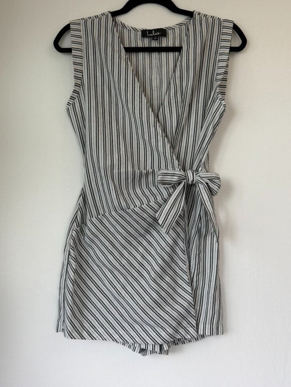 Lulus Grey White Striped Wrap Front Romper Small Made in USA Tie Waist